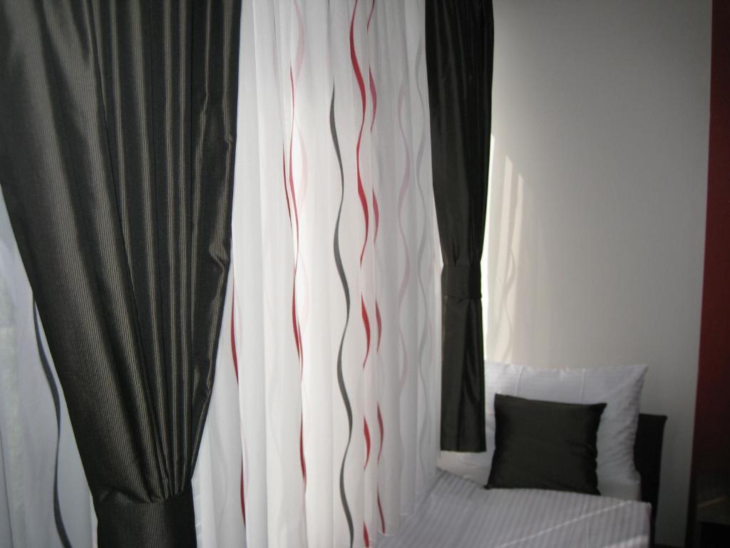 Domus Aparthotel Skopje Room photo