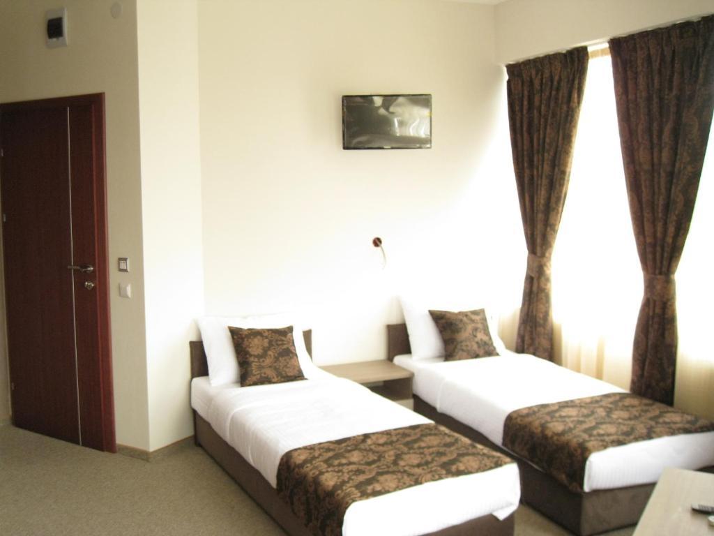 Domus Aparthotel Skopje Exterior photo